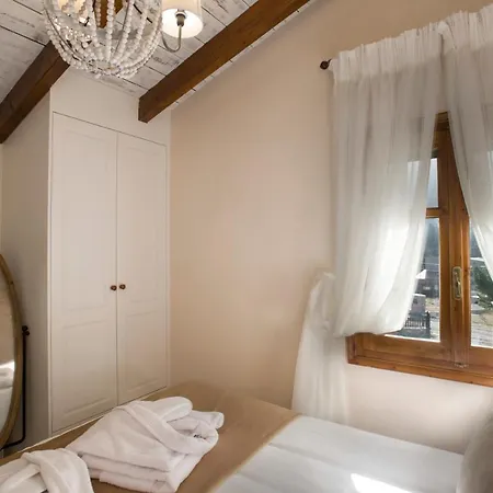 Parnassos Αράχωβα